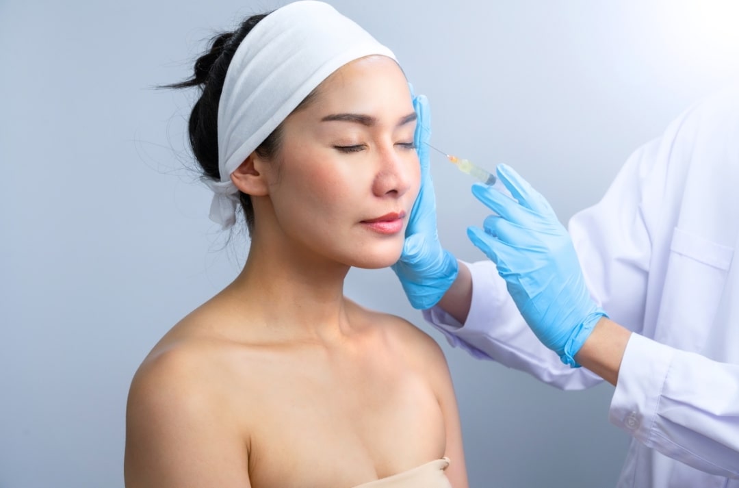 woman undergoing rejuran procedure