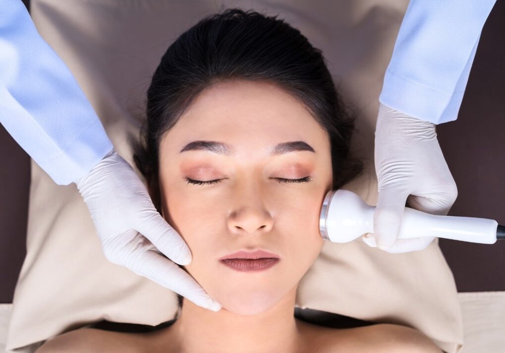 woman getting ultrasound therapy