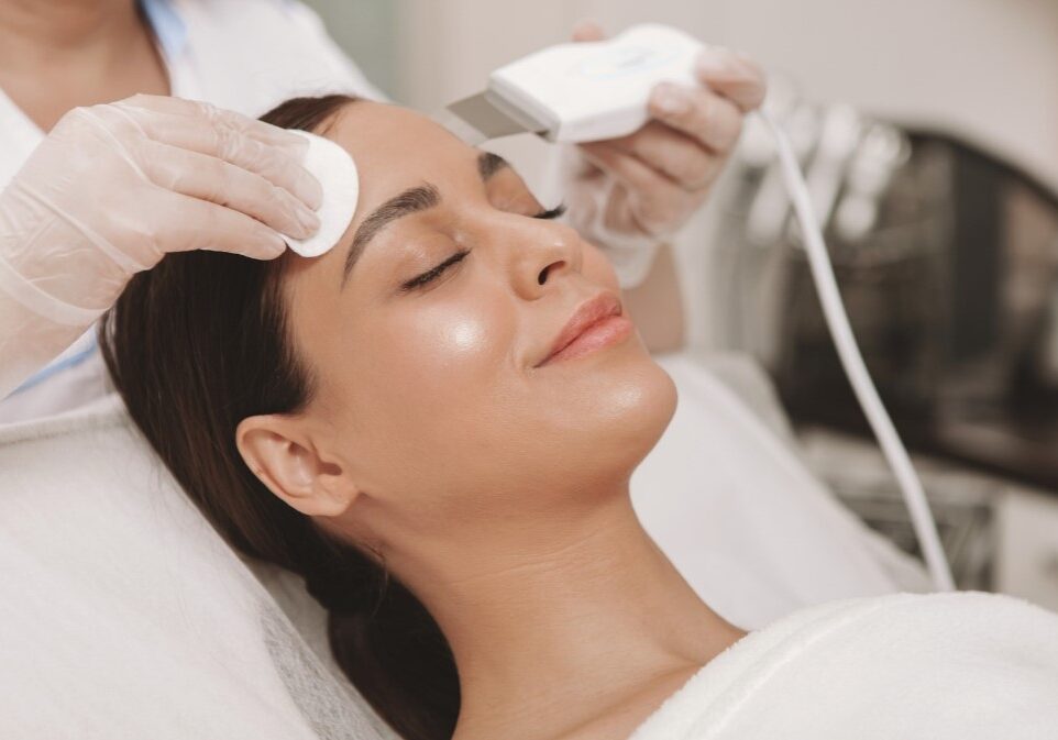 woman undergoing thermage treatment